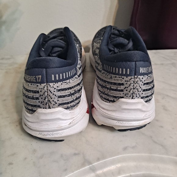 Mizuno Wabe Inspire 17 Waveknit Running Sneaker Size 10 - Picture 3 of 8